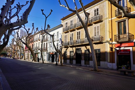 denia