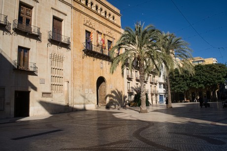 Elche